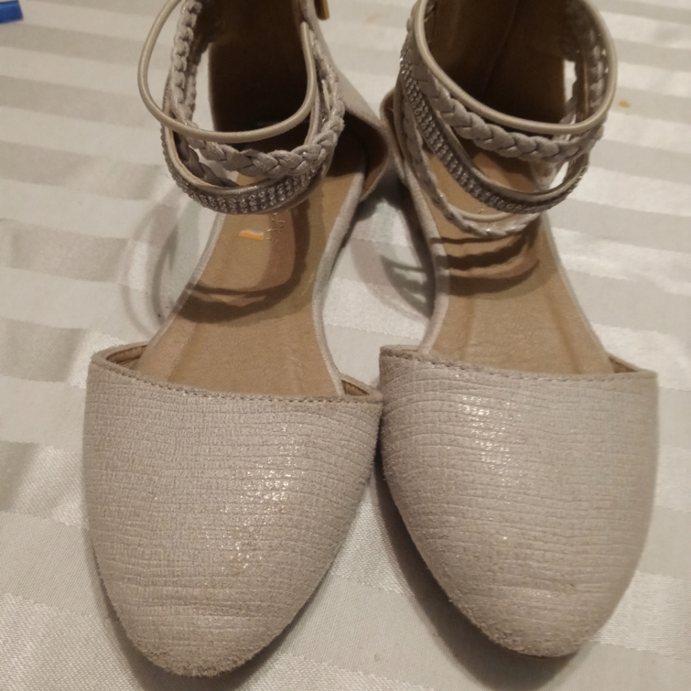 Girls size 1 dress sandals